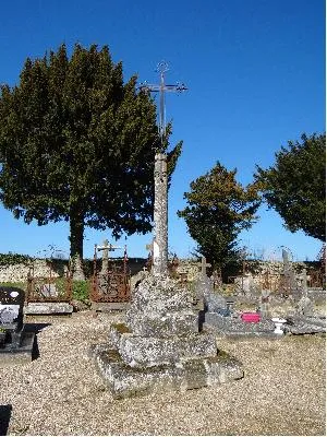 Calvaire du cimetière de Château-sur-Epte