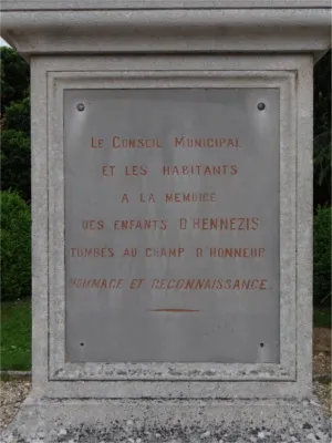 Monument aux morts d'Hennezis