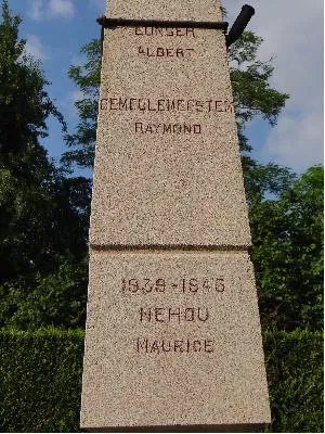 Monument aux morts de Doudeauville-en-Vexin