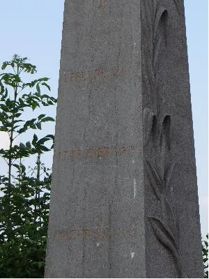 Monument aux morts du Thil
