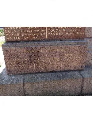 Monument aux morts d'Ézy-sur-Eure