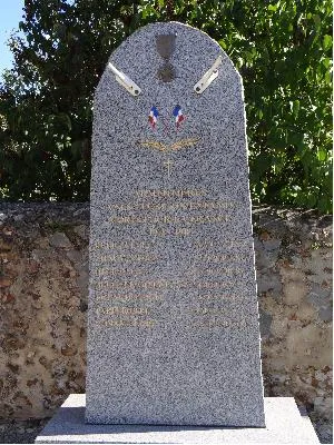 Monument aux morts d'Armentières-sur-Avre