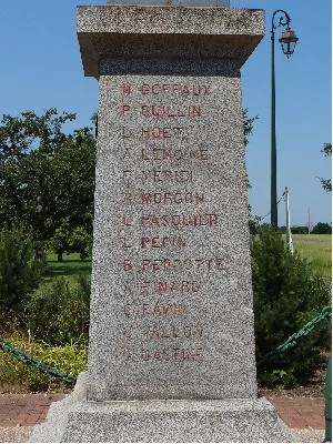 Monument aux morts de Bois-Normand-prés-Lyre