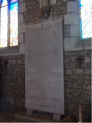 Plaque aux morts de l'église de Beuzeville