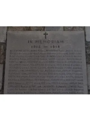 Plaque aux morts de l'église de Beuzeville