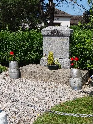 Monument aux morts de Mesnil-Rousset