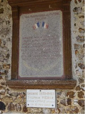 Plaque aux morts de l'église de Mesnil-Rousset