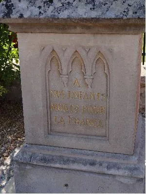 Monument aux morts de Fourges