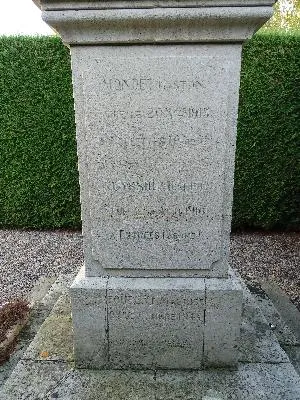 Monument aux morts de Civières