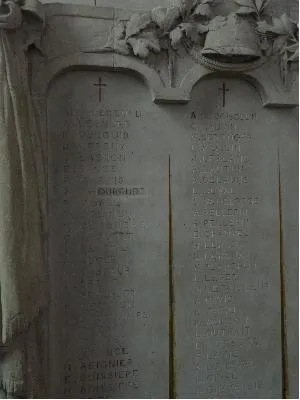 Plaque aux morts de l'église de Brionne