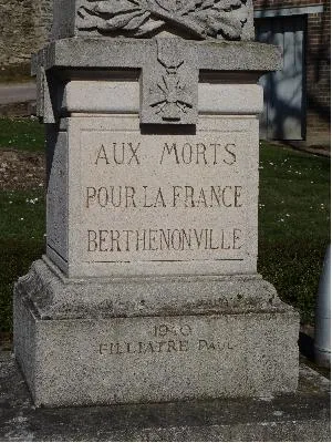 Monument aux morts de Berthenonville