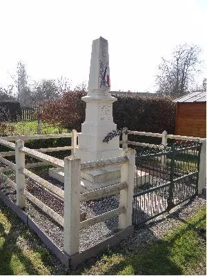 Monument aux morts de La Chapelle-Hareng