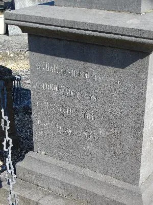 Monument aux morts du cimetière de Muids