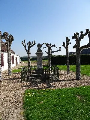 Monument aux morts de Boissy-sur-Damville