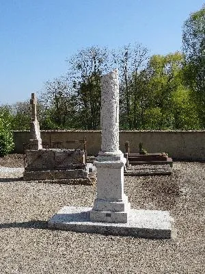 Monument aux Morts de Saint-Nicolas-d'Attez
