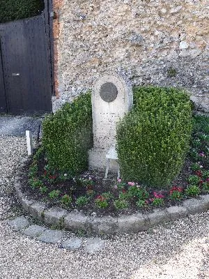 Monument Henri 1er de Beauclerc à Lyons-la-Forêt