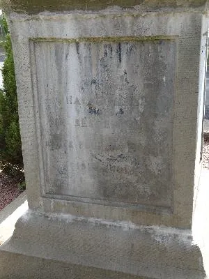 Monument aux Morts d'Hacqueville