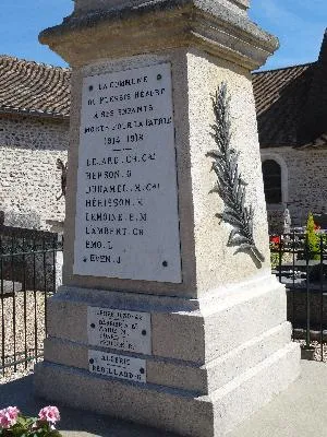 Monument aux morts du Plessis-Hébert