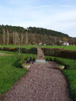 Monument aux morts de Gaudreville-la-Rivière