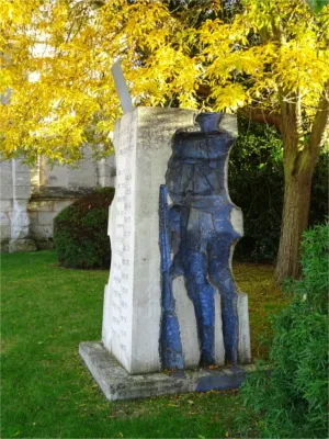 Monument aux morts de Jouy-sur-Eure