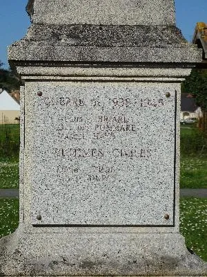 Monument aux morts d'Autheuil-Authouillet