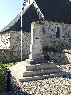 Monument aux morts de Saint-Julien-de-la-Liègue