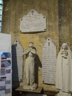 Plaque aux morts de l'église Sainte-Cécile d'Acquigny