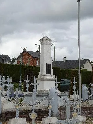 Monument aux morts du cimetière Notre-Dame de la Couture de Bernay