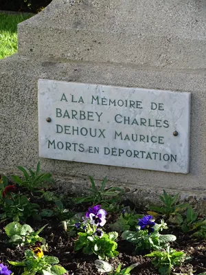 Monument aux Morts de Bourg-Achard