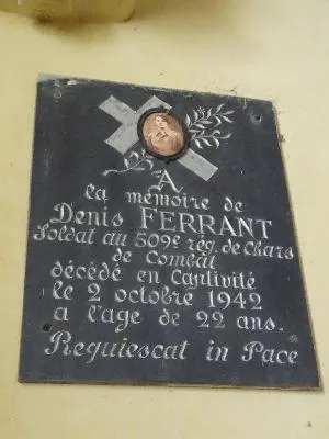 Plaque commémorative 1939-1945 de l'Église Notre-Dame de Beauficel-en-Lyons