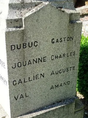 Monument aux Morts de Bosc-Bénard-Commin