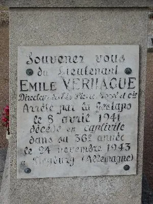 Monument aux Morts du cimetière de Fleury-sur-Andelle