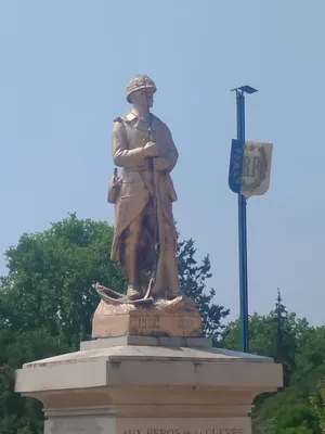 Monument aux Morts de Nonancourt