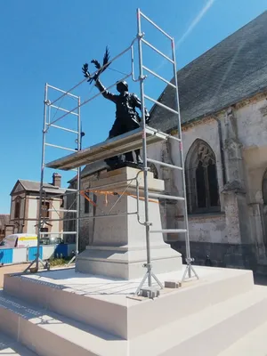 Monument aux Morts de La Bonneville-sur-Iton