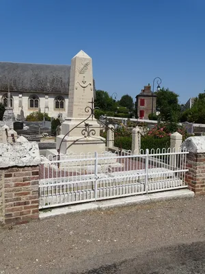 Monument aux Morts de Sainte-Croix-sur-Aizier