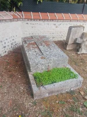 Tombe de Fix-Masseau à Herqueville