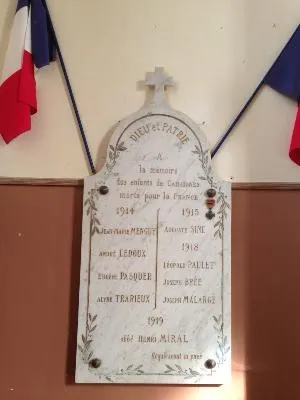 Plaque commémorative de l'église de Cahaignes