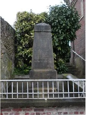 Monument aux morts de Provemont à Chauvincourt-Provemont