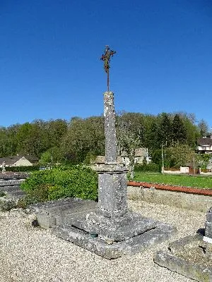 Calvaire du cimetière d'Houlbec à Houlbec-Cocherel