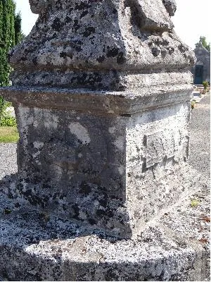 Calvaire du cimetière de Beuzeville