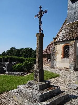 Calvaire du cimetière de Saint-Pierre-du-Mesnil