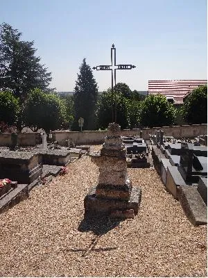 Calvaire du cimetière d'Ézy-sur-Eure