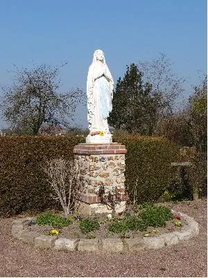 Statue de la Vierge de Drucourt