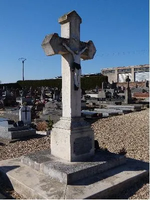 Calvaire du cimetière de Bézu-Saint-Éloi
