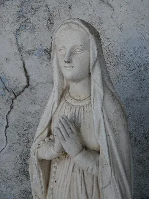 Statue de la Vierge d'Émalleville