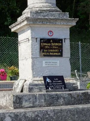 Calvaire du cimetière de Romilly-sur-Andelle