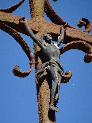 Croix du cimetière d'Houville-en-Vexin