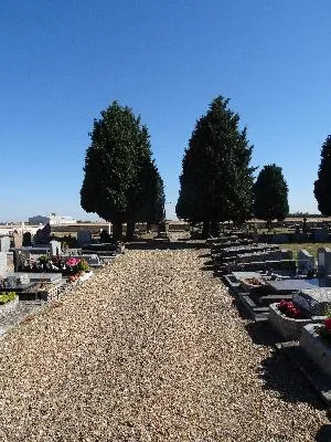Calvaire du cimetière de Marcilly-la-Campagne