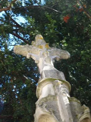 Croix de pierre de Saint-Pierre-du-Bosguérard
