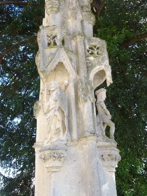 Croix de pierre de Saint-Pierre-du-Bosguérard